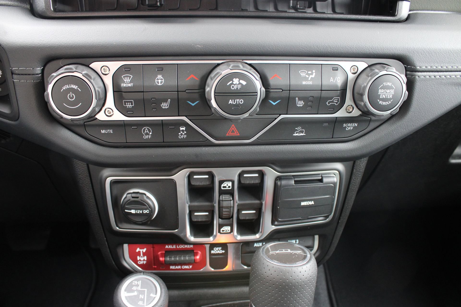 New 2026 Jeep Gladiator Mojave image 31