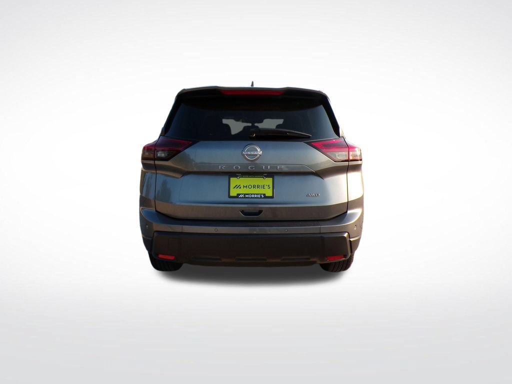 Used 2025 Nissan Rogue SV AWD/4WD image 4