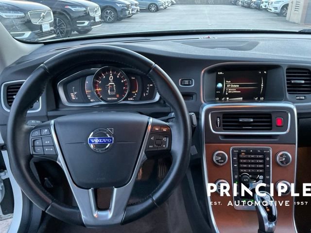 Used 2017 Volvo S60 T5 Inscription Platinum FWD image 19