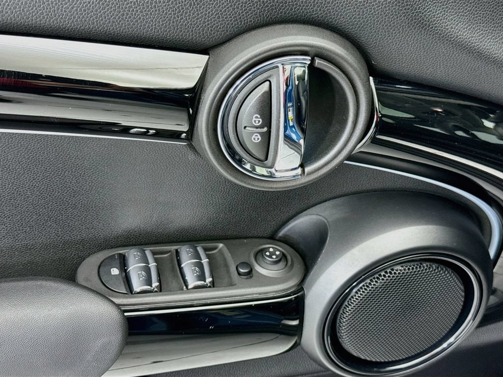 Certified 2023 MINI Cooper S FWD image 26
