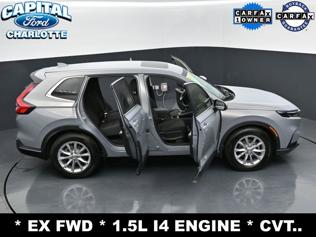 Used 2025 Honda CR-V EX image 29