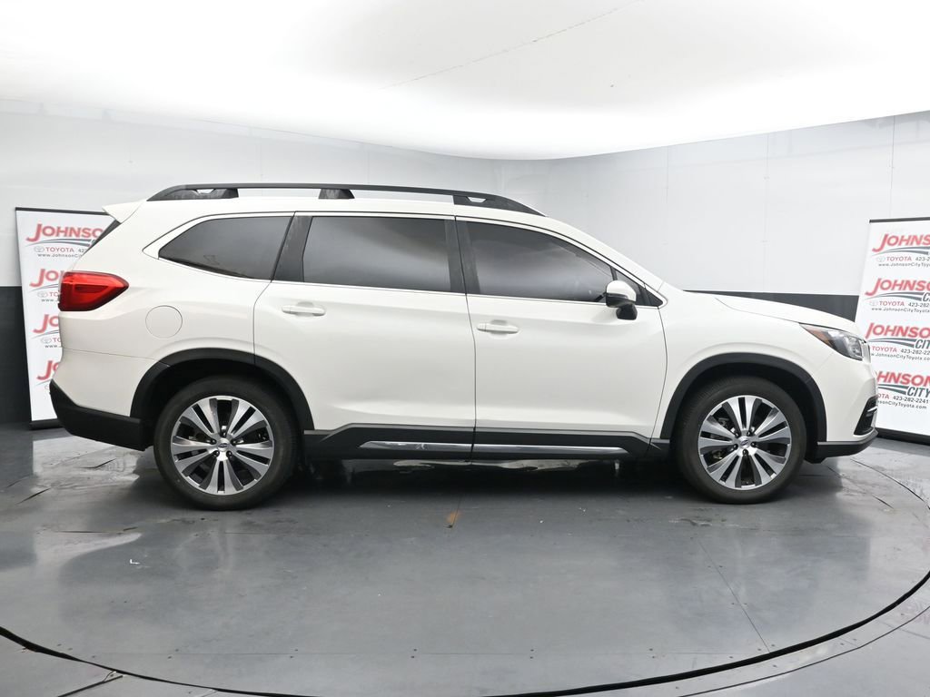 Used 2022 Subaru Ascent Limited w/ Technology Package image 9