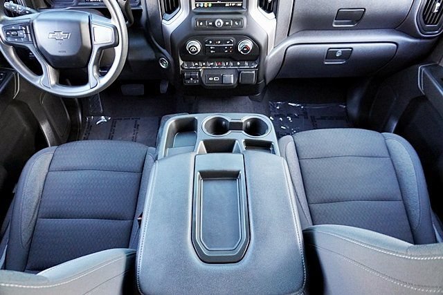 Used 2024 Chevrolet Silverado 1500 Custom Trail Boss AWD/4WD image 31