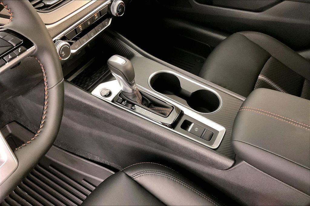 New 2026 Nissan Altima 2.5 SR FWD image 11