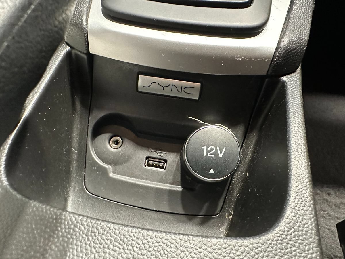 Used 2019 Ford Fiesta SE FWD image 32