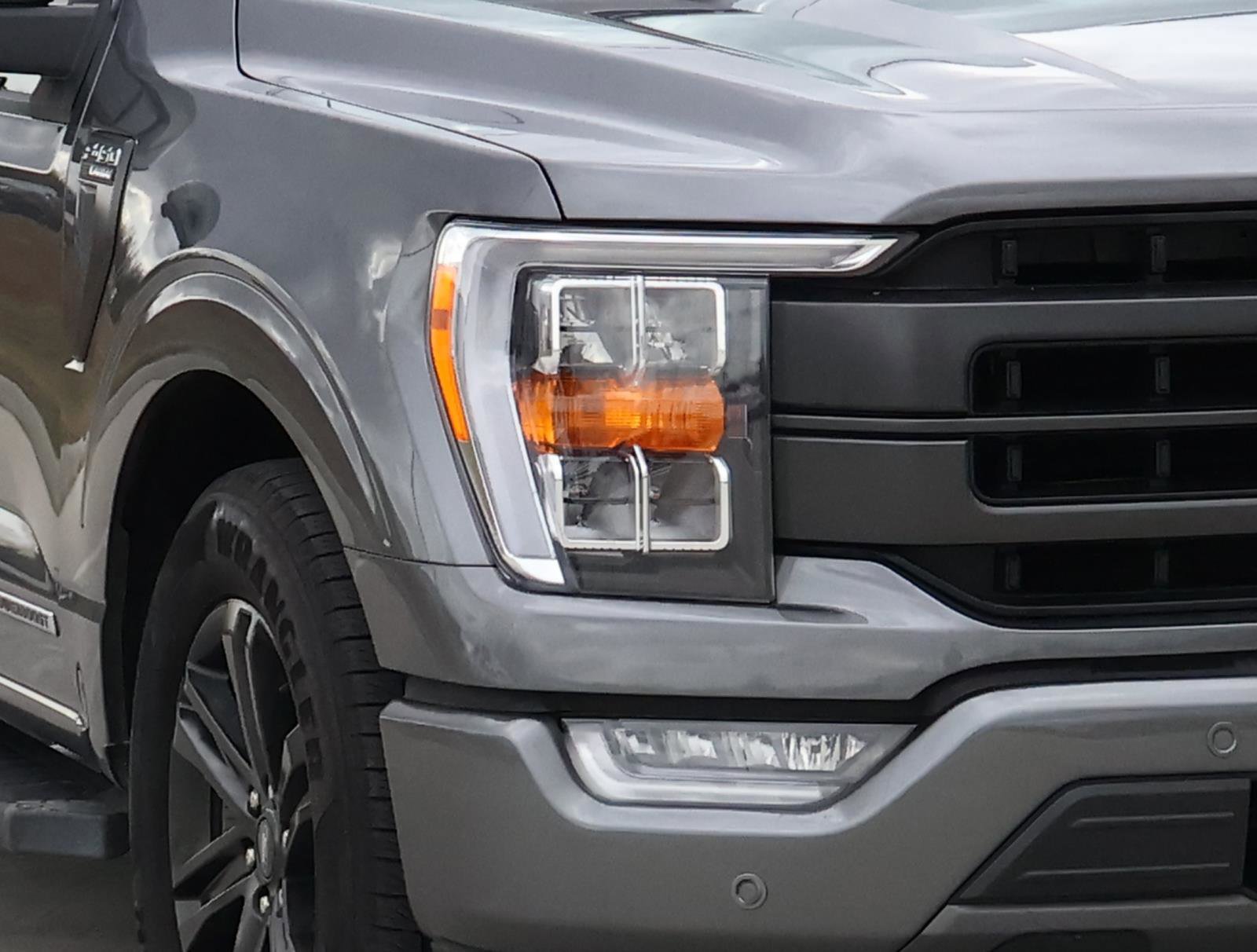 Used 2021 Ford F150 Lariat w/ Max Trailer Tow Package image 7