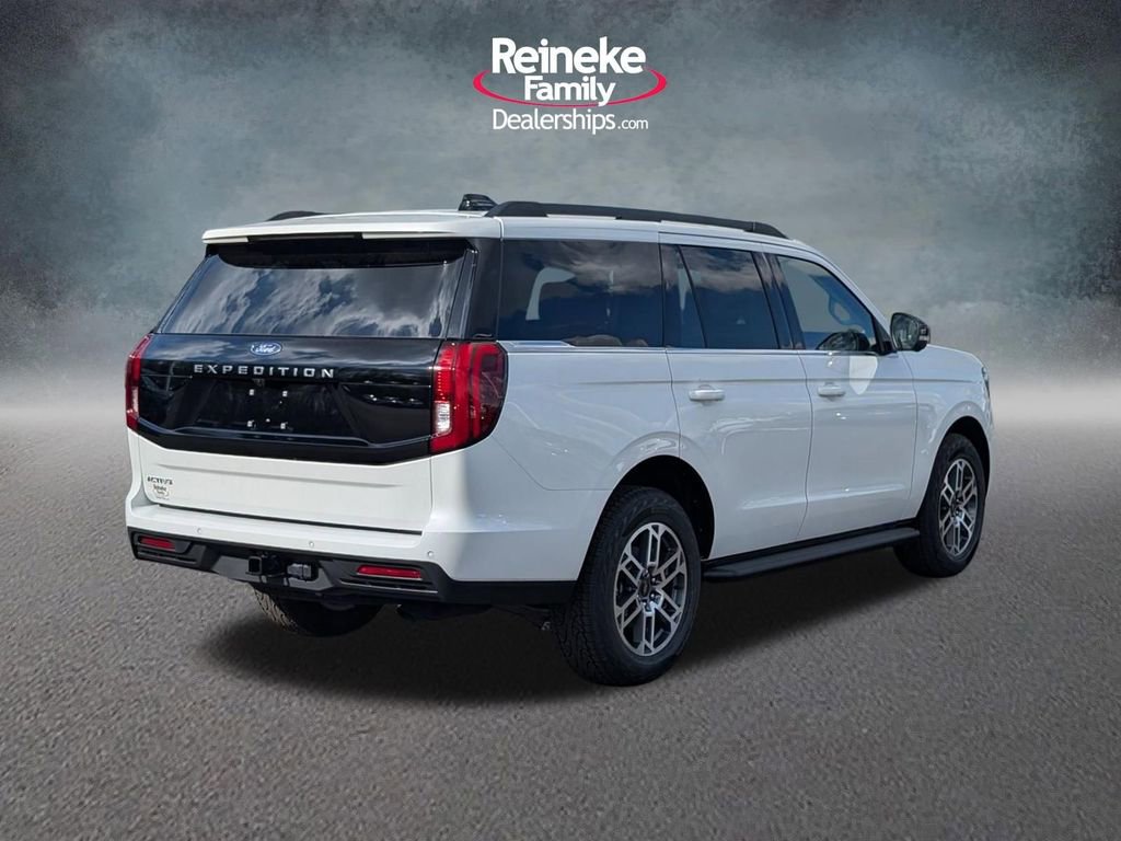 New 2026 Ford Expedition Active image 4