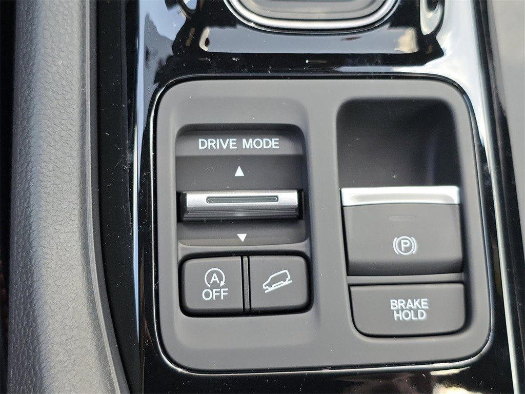 New 2025 Honda Pilot TrailSport image 11