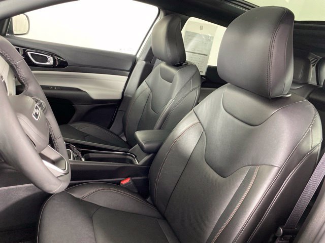 Used 2023 Jeep Compass Limited w/ Sun and Sound Group AWD/4WD image 18