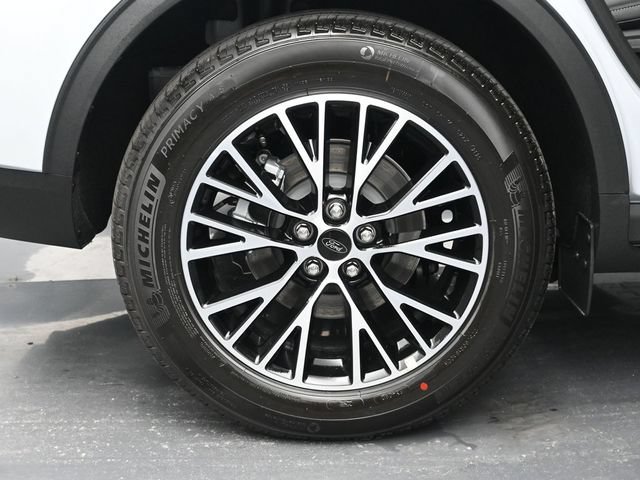 New 2025 Ford Escape SE w/ PHEV Premium Package FWD image 34