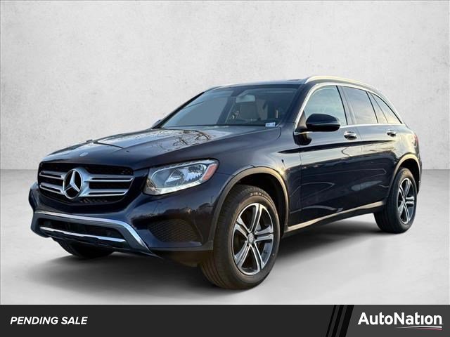 Used 2017 Mercedes-Benz GLC 300 4MATIC image 1
