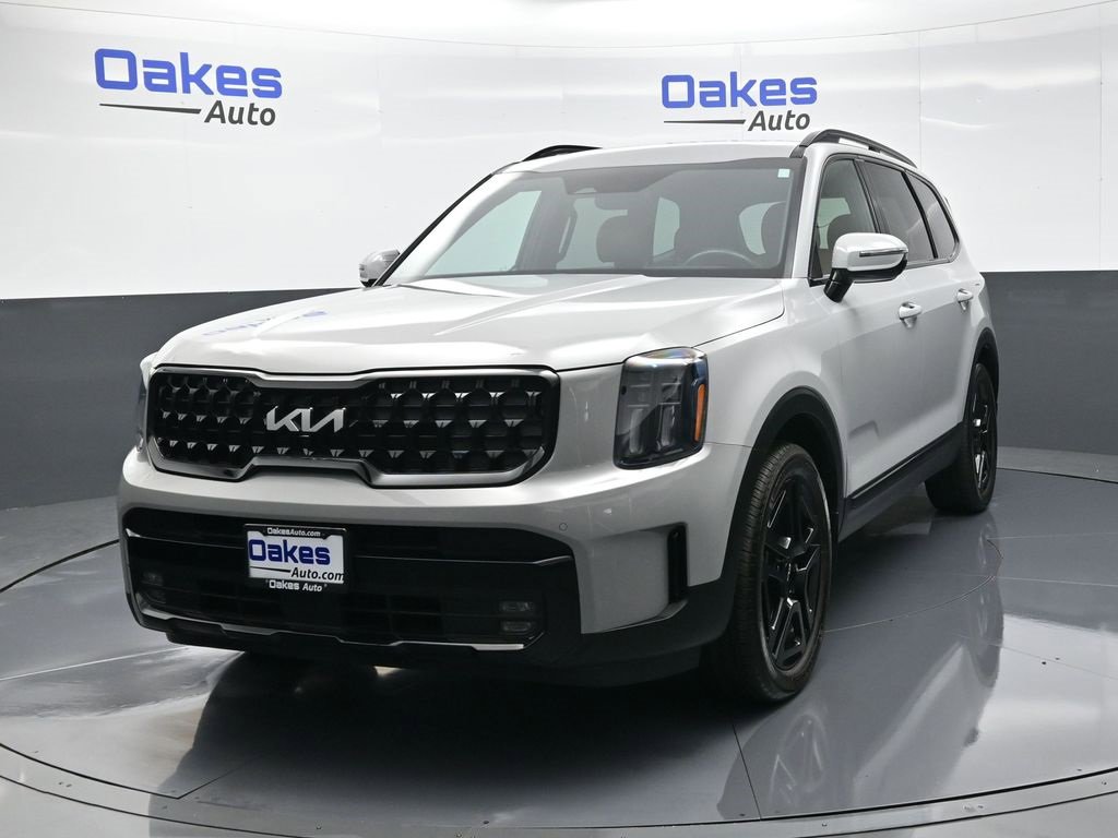 Used 2024 Kia Telluride SX X-Line image 3