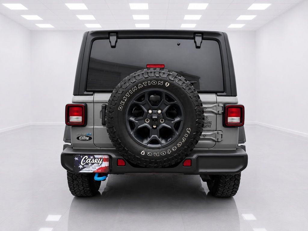 Used 2023 Jeep Wrangler Unlimited w/ Cold Weather Group AWD/4WD image 11