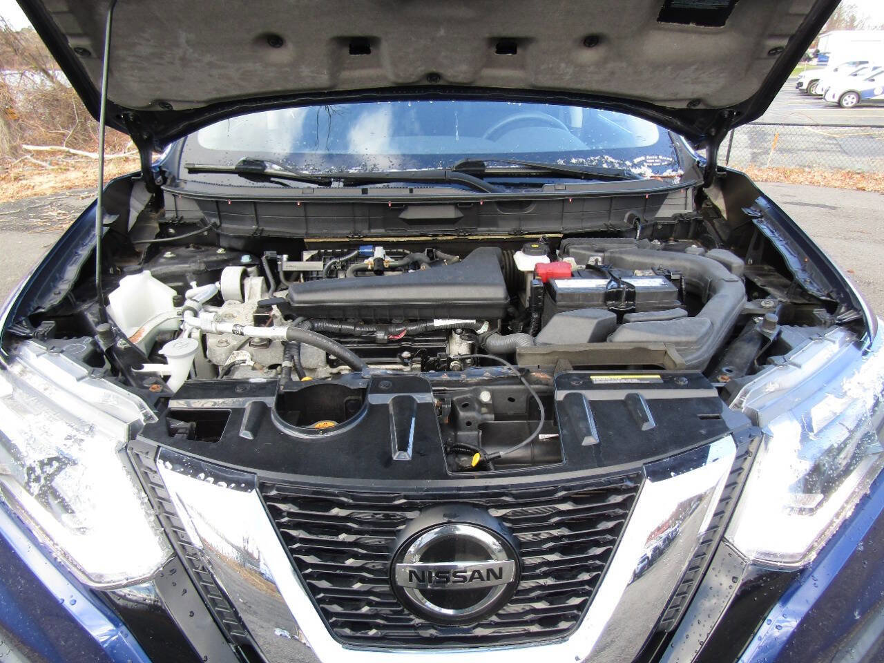 Used 2020 Nissan Rogue S image 26