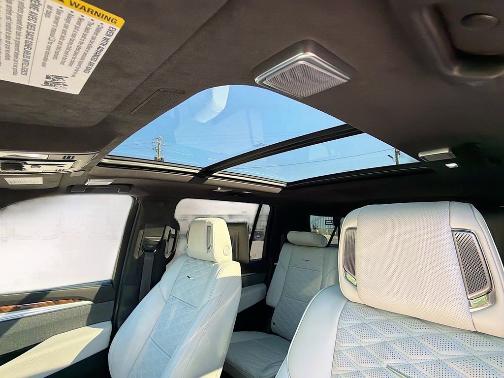 Certified 2025 Cadillac Escalade ESV Sport Platinum AWD/4WD image 24