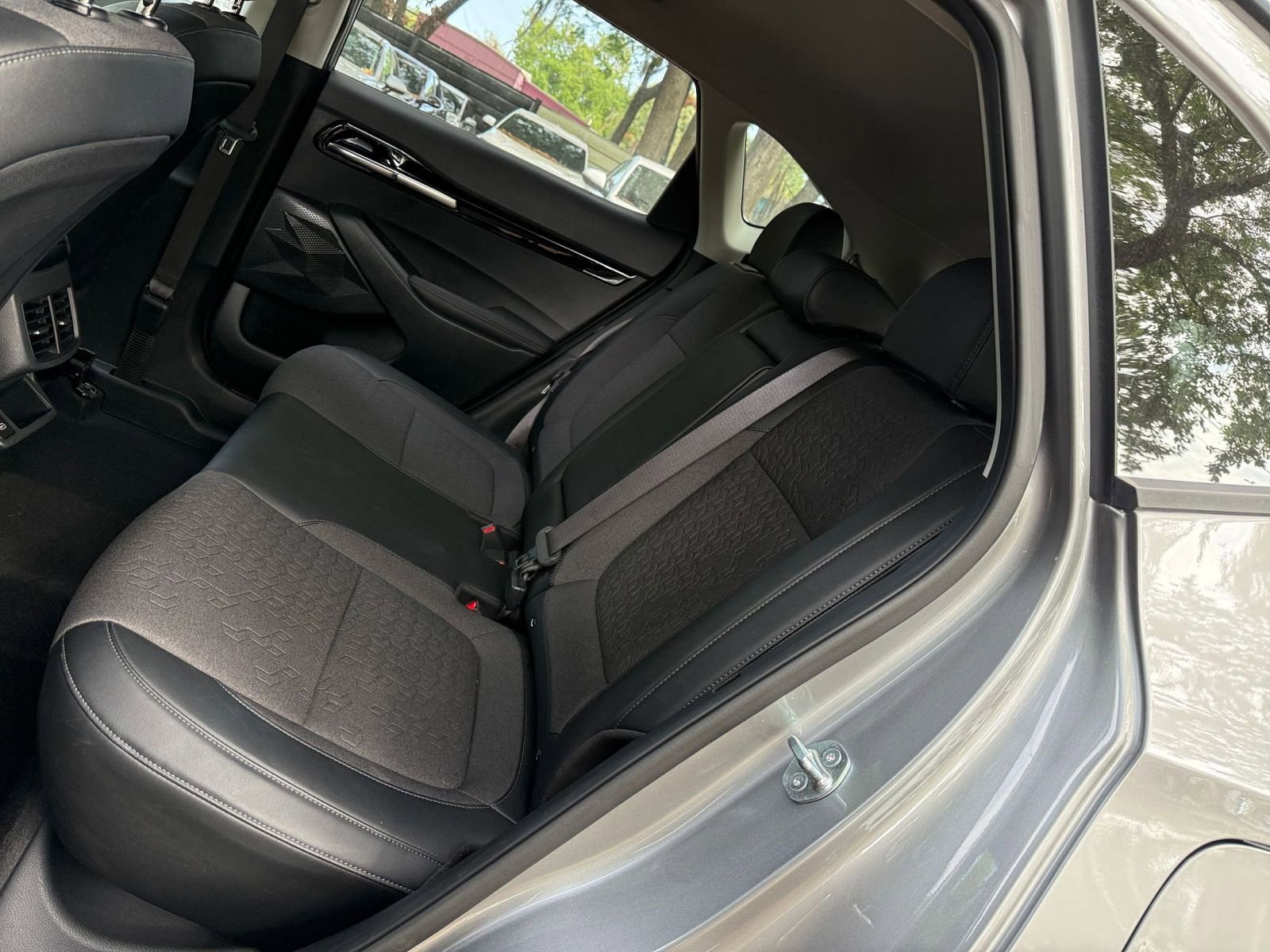 Used 2025 Kia Seltos S image 34