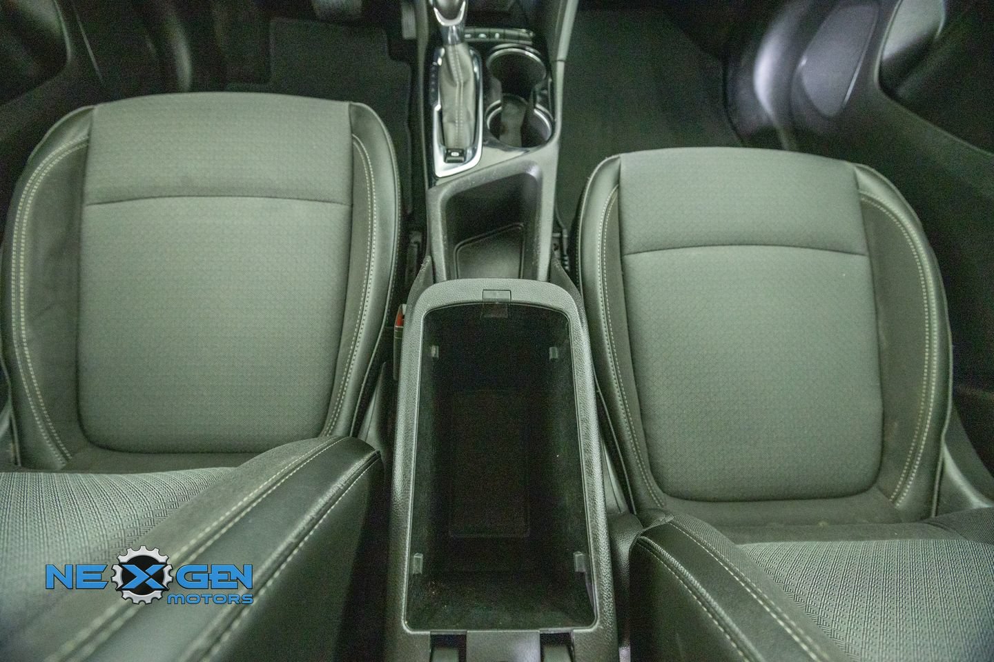 Used 2022 Buick Encore GX Preferred w/ Cold Weather Comfort Package AWD/4WD image 30