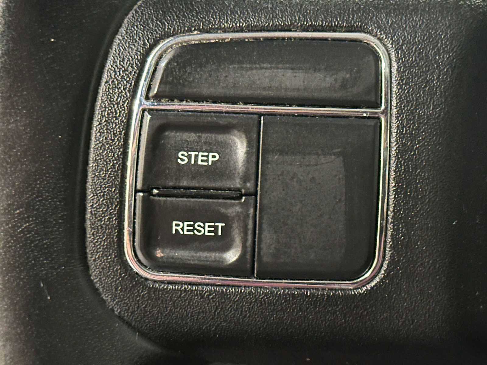 Used 2017 Jeep Wrangler Unlimited Sahara image 16