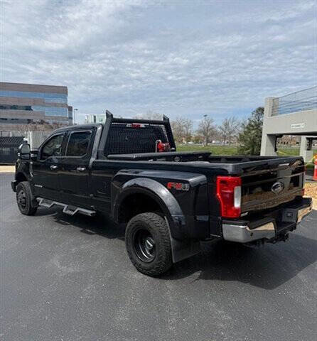 Used 2019 Ford F350 XLT w/ XLT Premium Package image 4