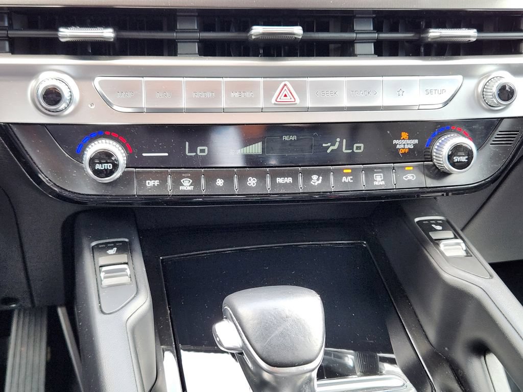 Certified 2023 Kia Telluride S w/ S Sunroof Package AWD/4WD image 28