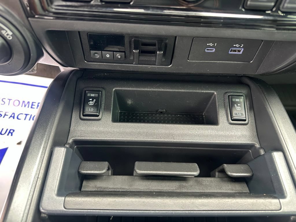 Used 2022 Nissan Titan PRO-4X w/ Pro-4x Convenience Package AWD/4WD image 26