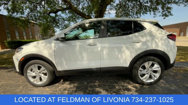 Certified 2024 Buick Encore GX Preferred w/ Comfort Package AWD/4WD image 5