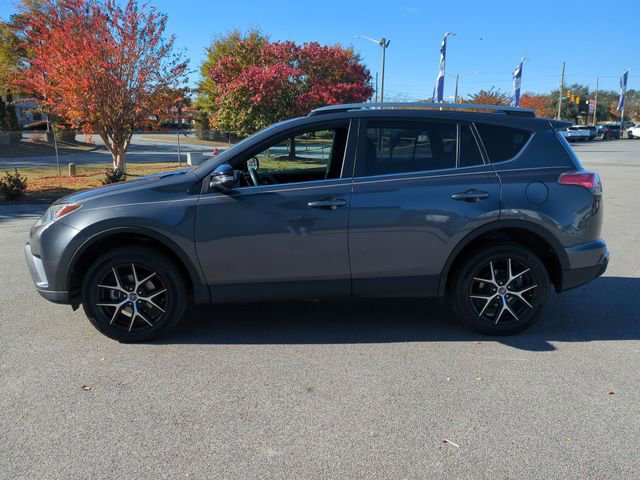 Used 2017 Toyota RAV4 SE image 6