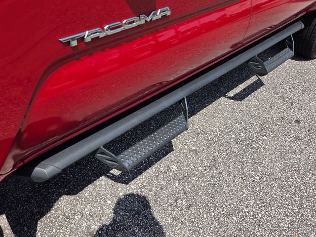 Used 2021 Toyota Tacoma SR5 RWD image 9