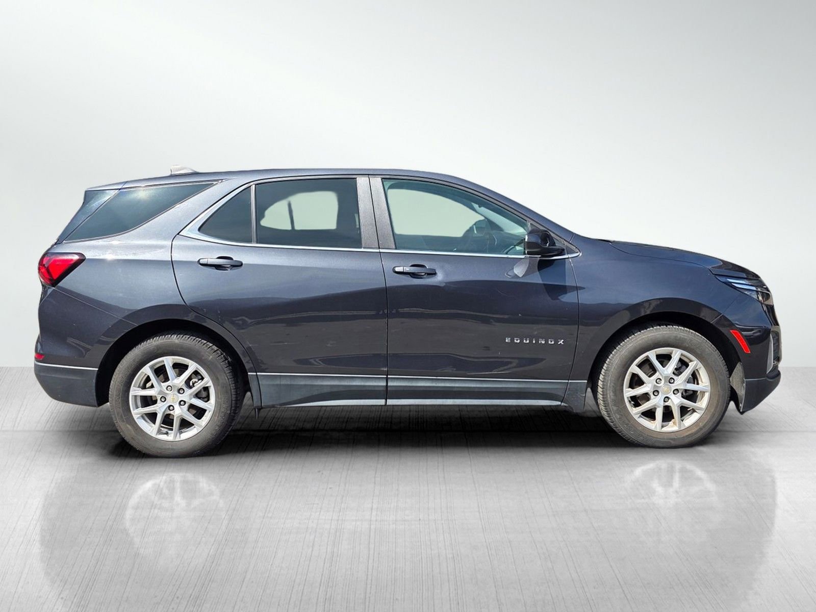 Used 2022 Chevrolet Equinox LT FWD image 5