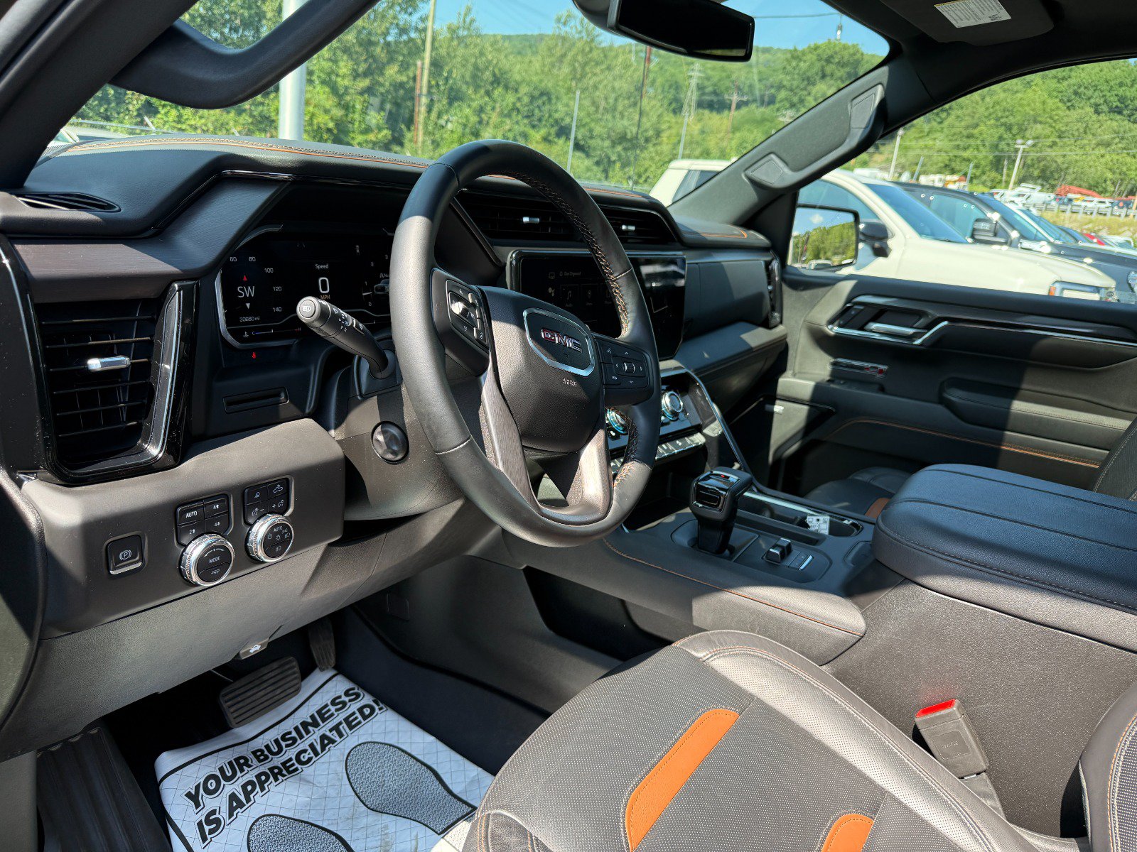 Certified 2024 GMC Sierra 1500 AT4 w/ AT4 Preferred Package AWD/4WD image 13