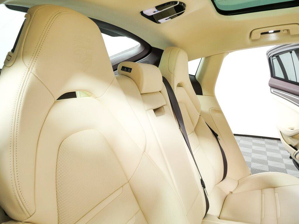 Used 2023 Porsche Panamera 4 AWD/4WD image 25