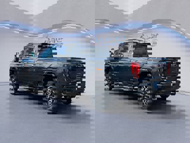 Used 2021 GMC Sierra 2500 Denali w/ Technology Package image 3