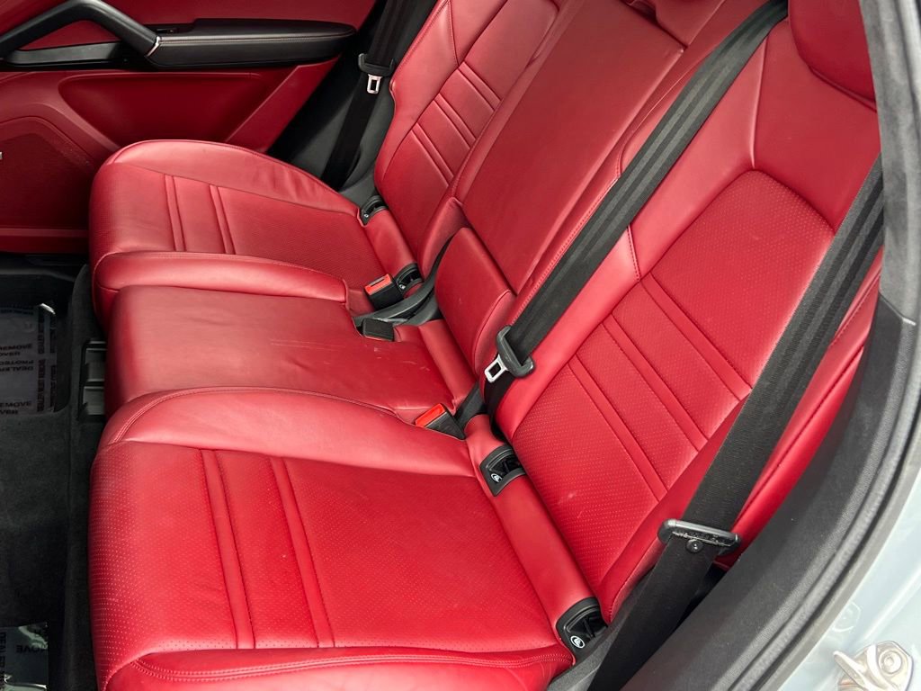 Used 2021 Porsche Cayenne GTS w/ Premium Package Plus image 17