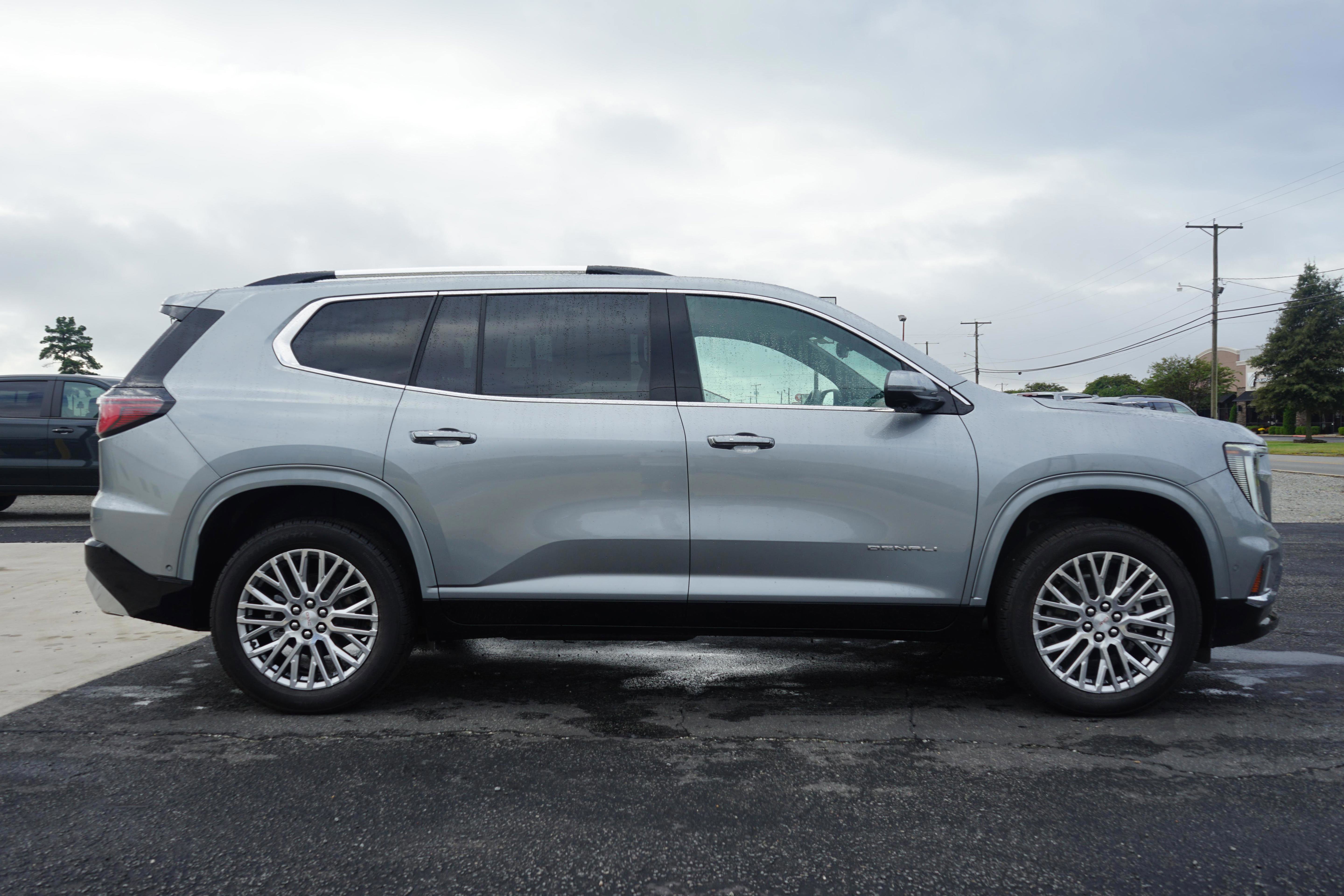 New 2025 GMC Acadia Denali w/ Super Cruise Package image 6