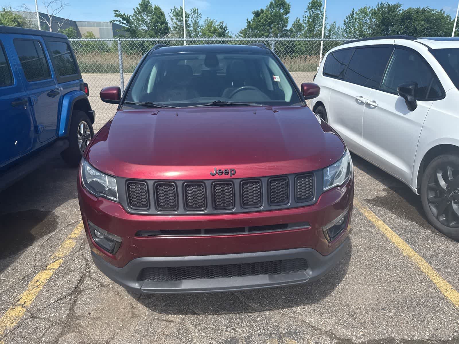Used 2021 Jeep Compass Latitude w/ Sun and Sound Group AWD/4WD image 4