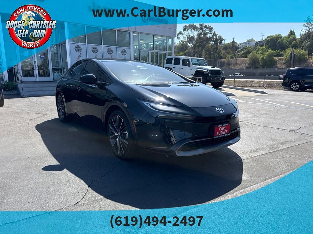 Used 2023 Toyota Prius XLE FWD image 1