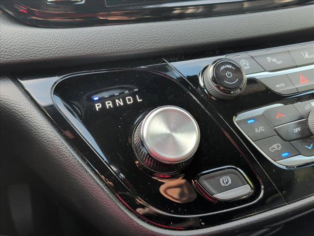 Used 2025 Chrysler Pacifica Select FWD image 15