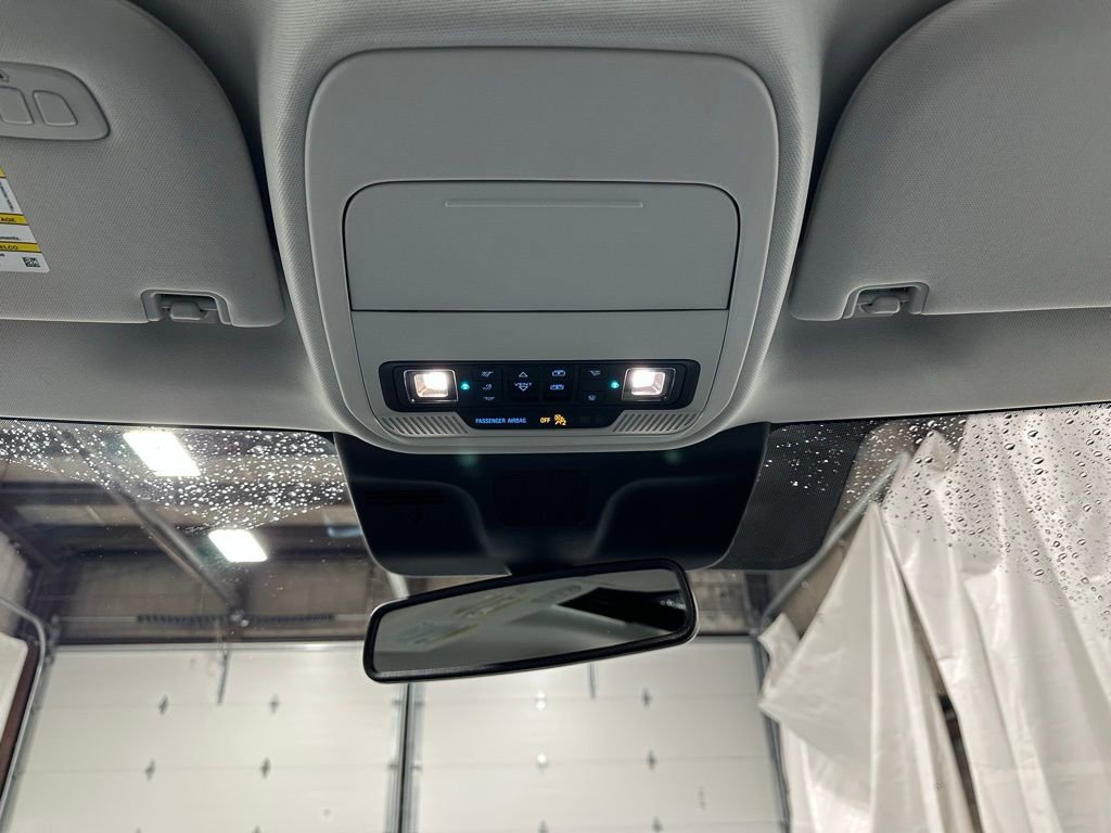 Used 2025 Ford Expedition Platinum image 36
