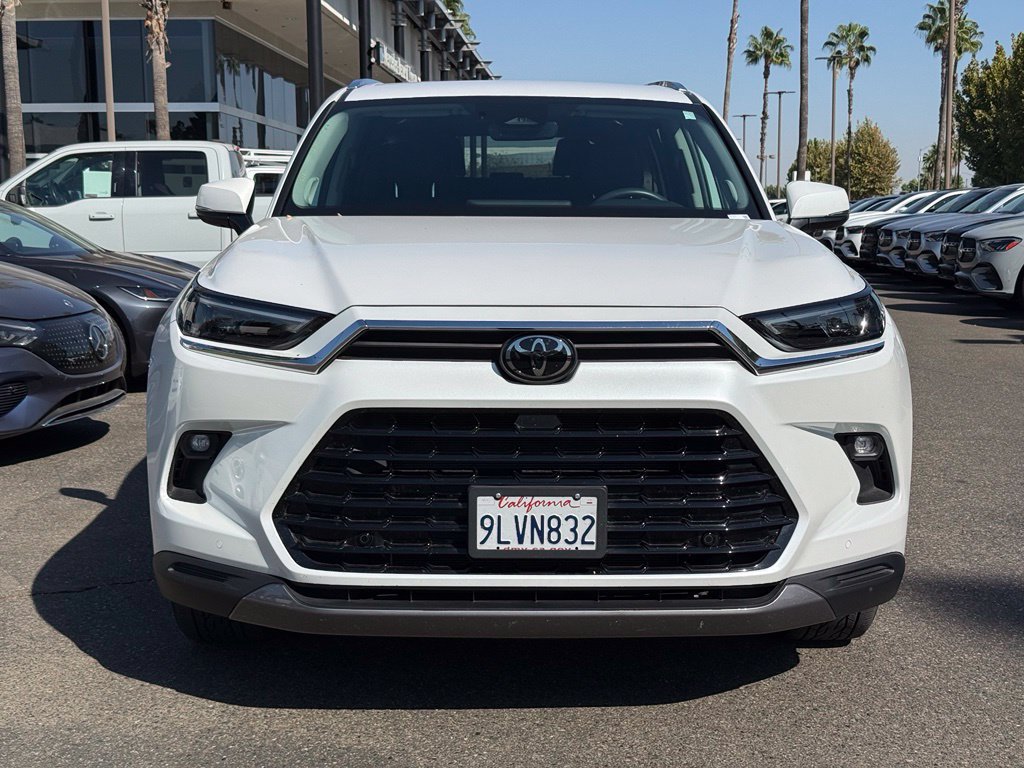 Used 2024 Toyota Grand Highlander AWD image 15