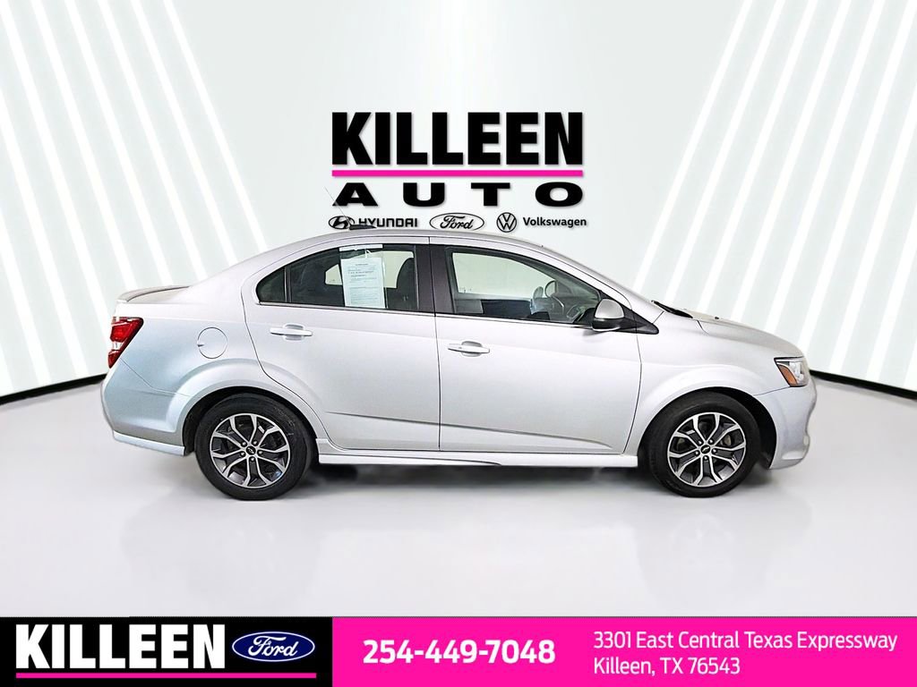 Used 2020 Chevrolet Sonic LT w/ Convenience Package image 9