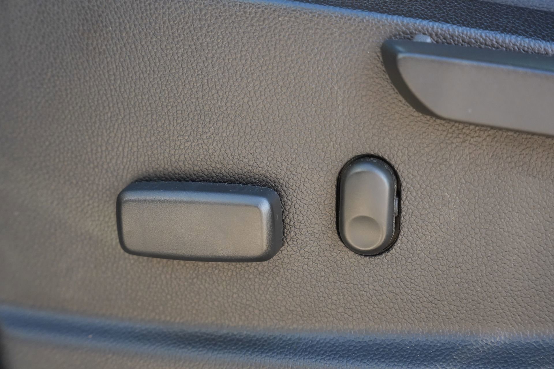 Used 2019 Chevrolet Colorado ZR2 AWD/4WD image 16