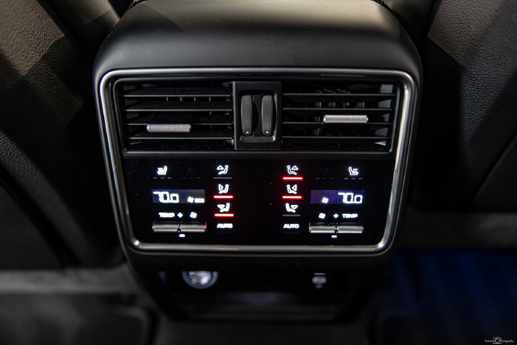 Used 2022 Porsche Cayenne S AWD/4WD image 38