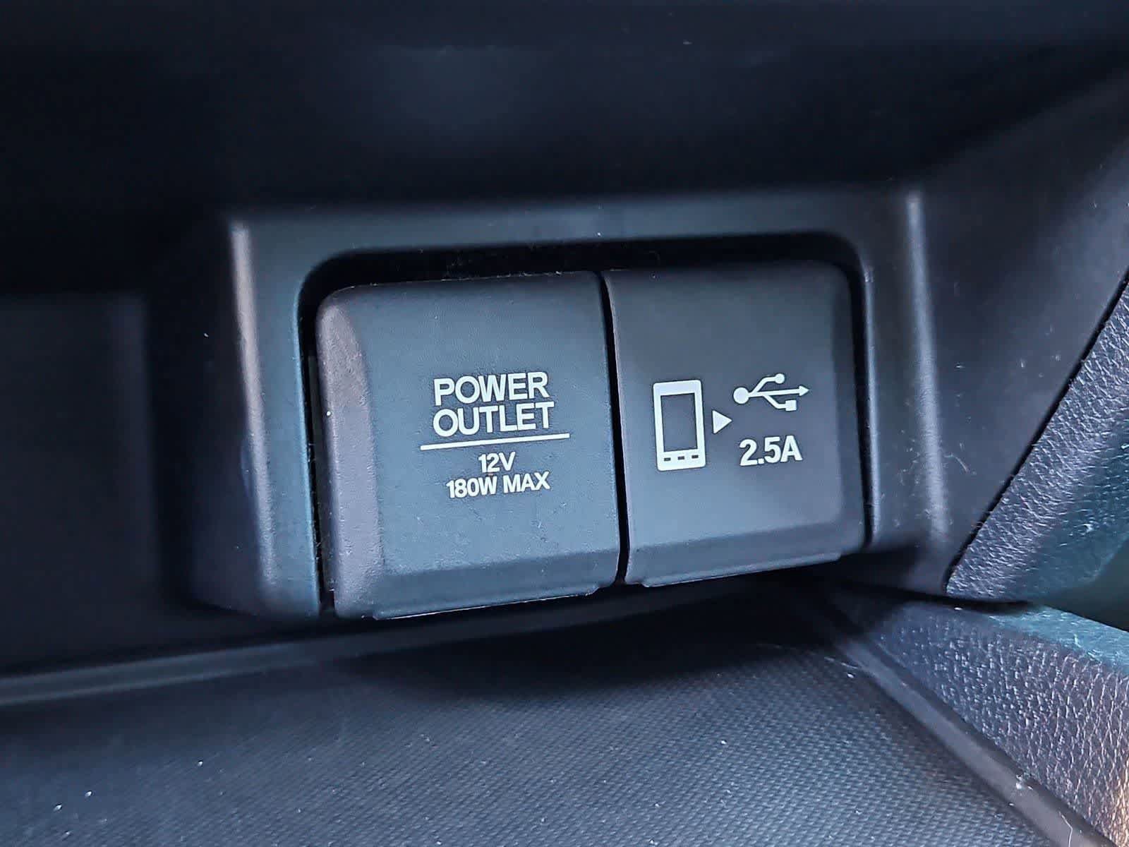 Used 2020 Honda Pilot Touring image 31