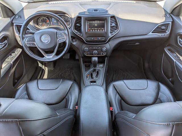 Used 2021 Jeep Cherokee Latitude Plus w/ Mopar Interior Package image 18