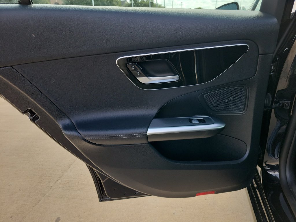 Used 2025 Mercedes-Benz C 300 4MATIC Sedan image 14