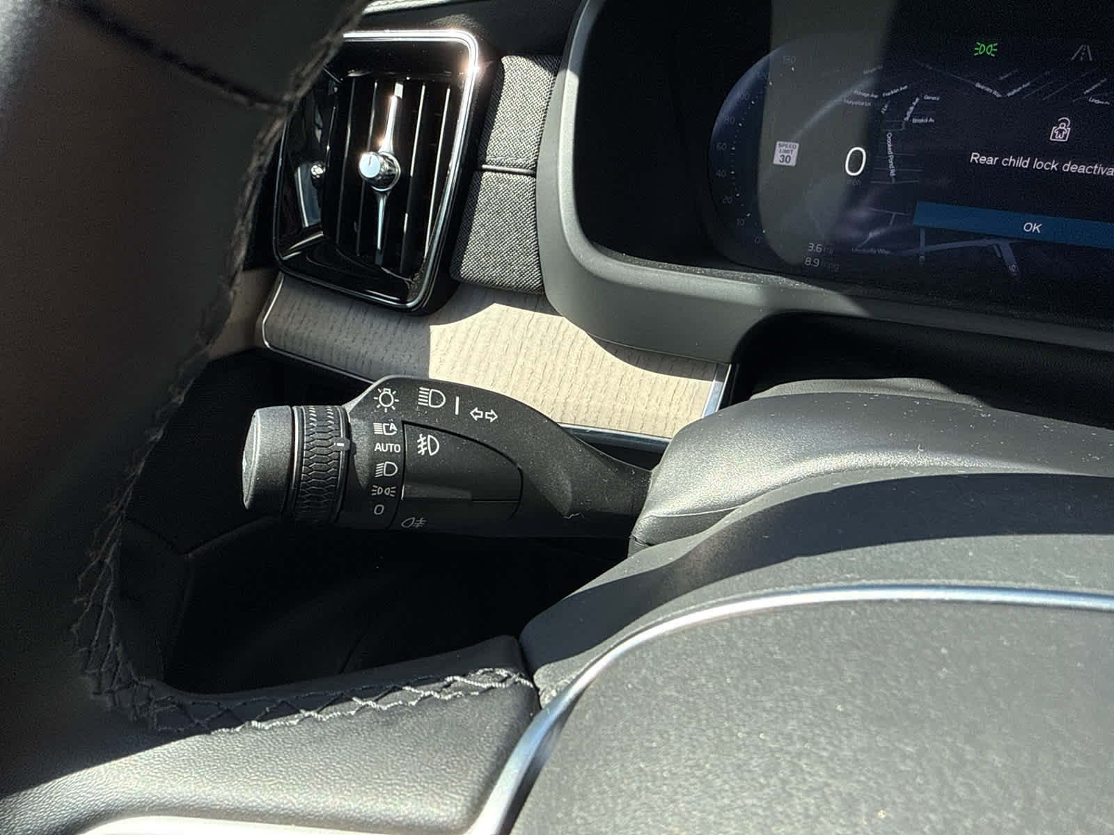 Used 2026 Volvo XC90 B6 Ultra w/ Protection Package Premier image 48