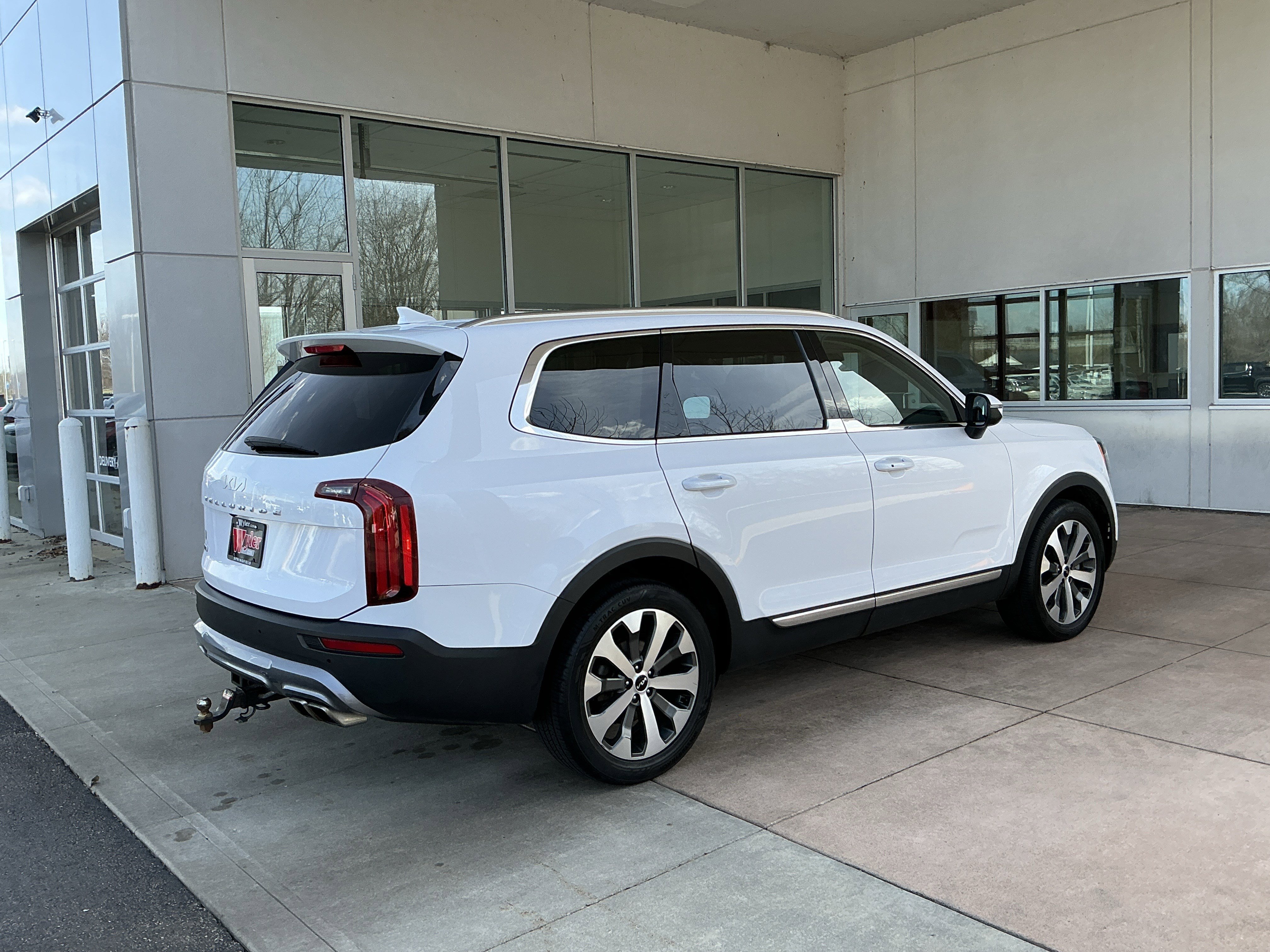 Used 2022 Kia Telluride EX w/ EX Premium Package image 22