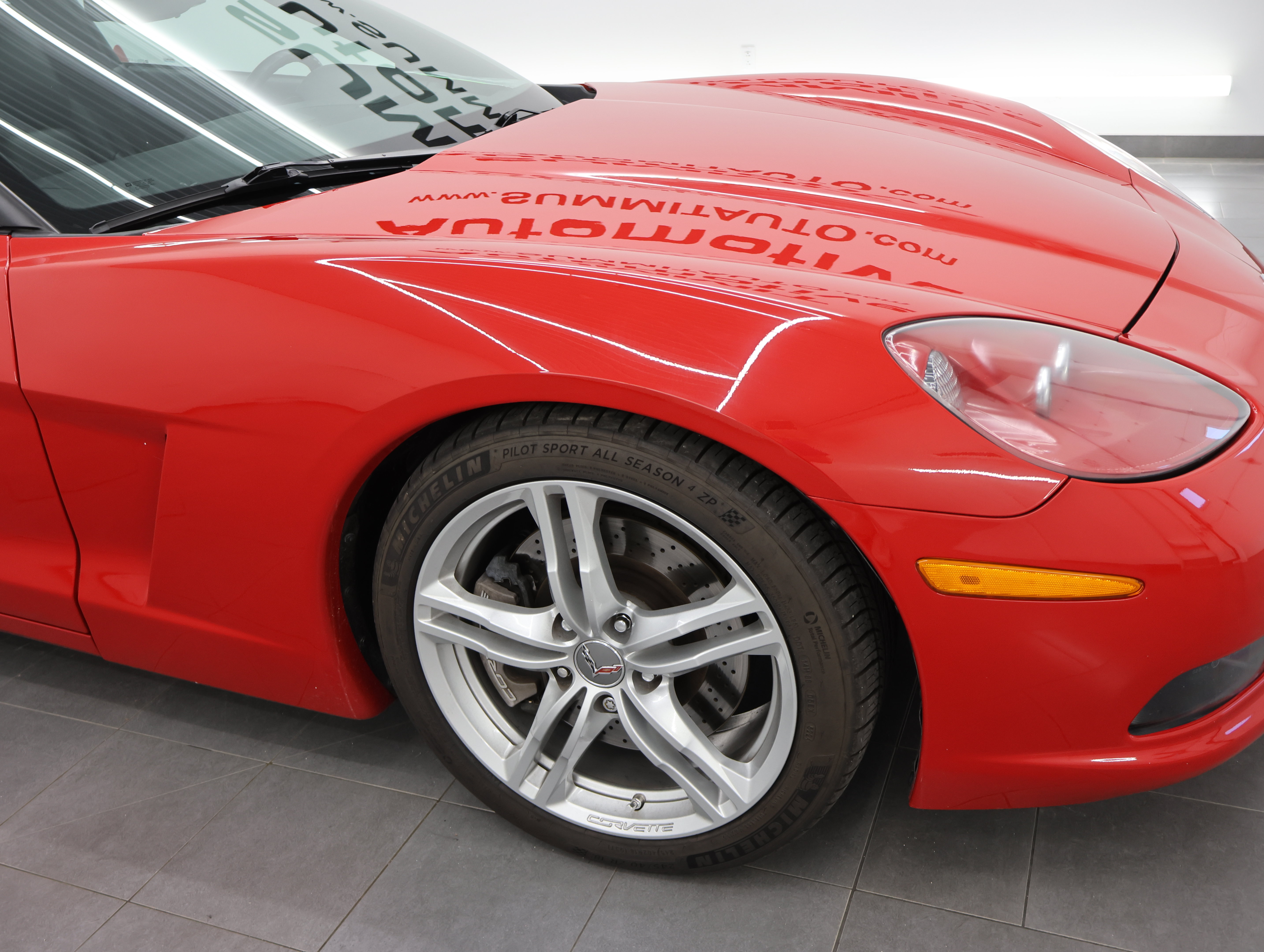 Used 2006 Chevrolet Corvette Convertible w/ Preferred Equipment Group RWD image 18