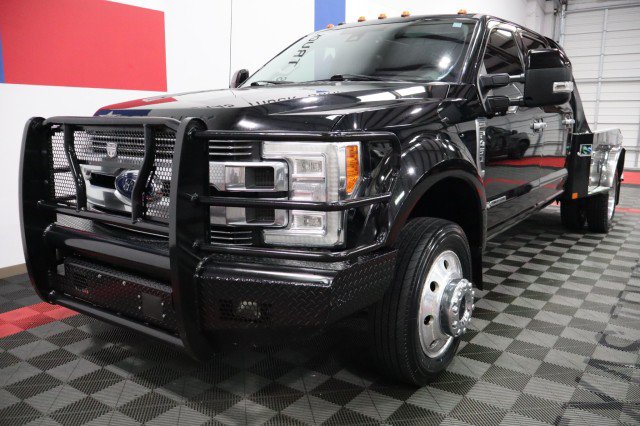 Used 2018 Ford F450 Limited AWD/4WD image 3