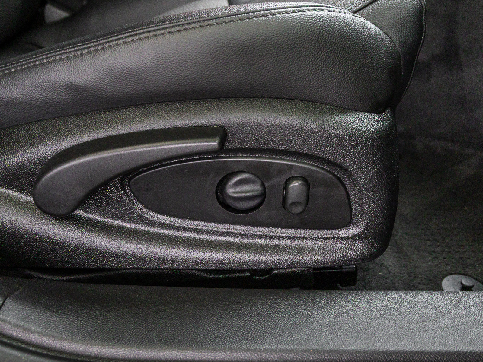 Used 2020 Chevrolet Impala LT FWD image 58
